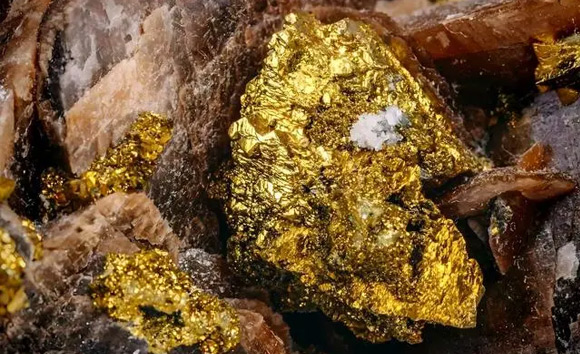 中俄矿产能源合作新蓝海:俄罗斯金矿投资机遇与实操路径(2026)